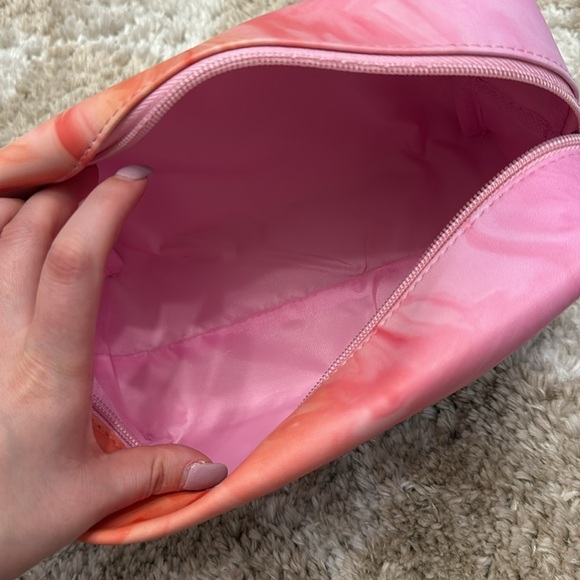 makeup bag - Picture 2 of 3